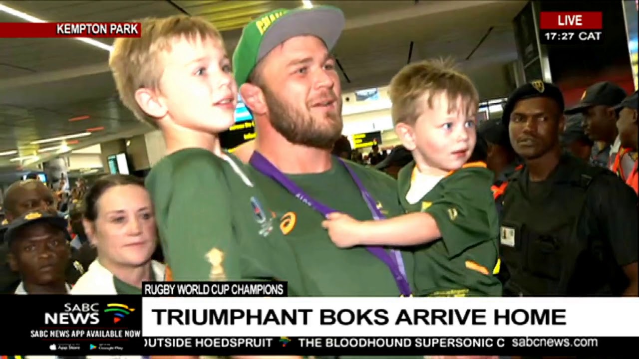 Second group of triumphant Boks arrive back home