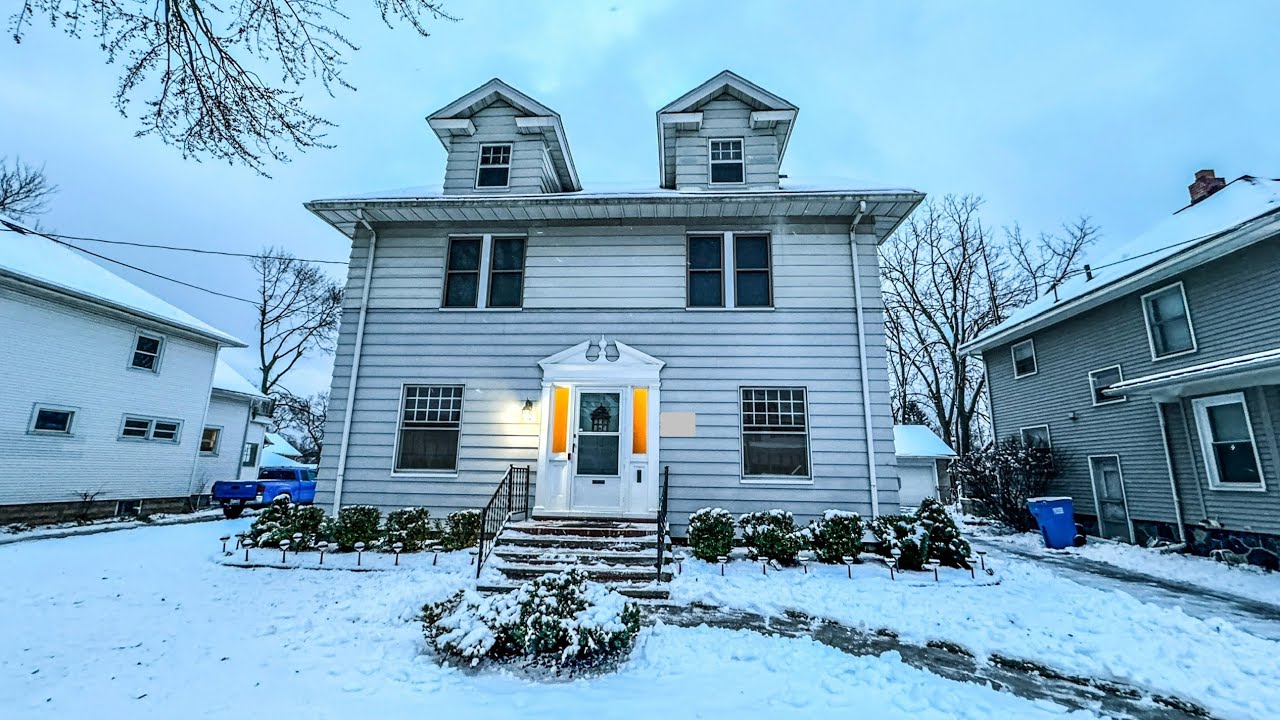 Old House: Painting My Cast Iron Radiators