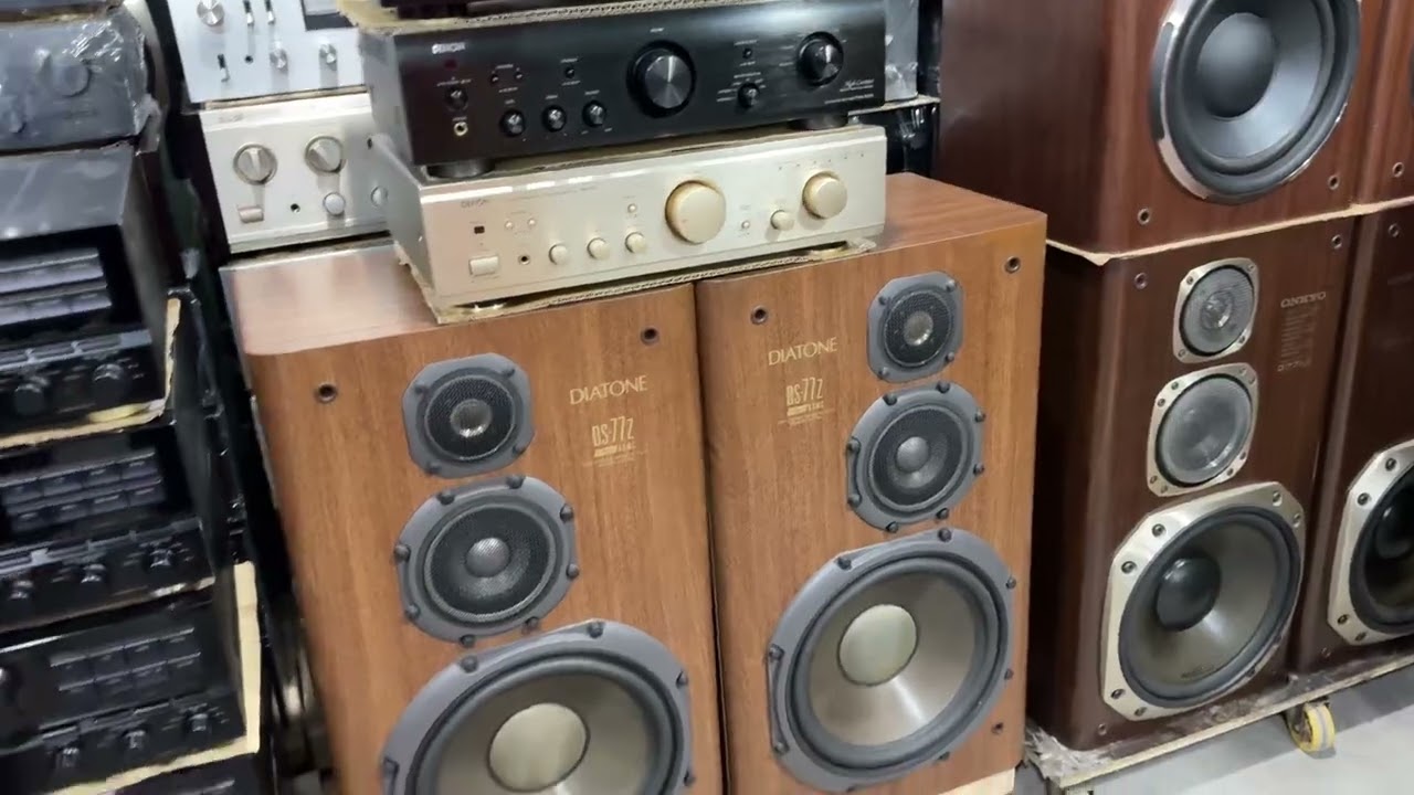 17/3 âm ly DeNon PMA-980 kết hợp loa Onkyo D-77XX ae tham khảo nhé lh : 0936404639