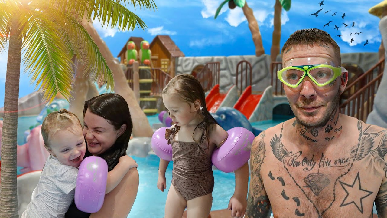 VI BES&Ouml;KER EN VATTENPARK!
