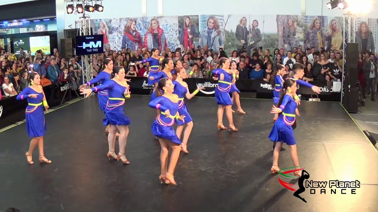 Ballando on the road 2018 19   Carioca Latin Group   Samba Suspirience    Synchro Latin Choreography