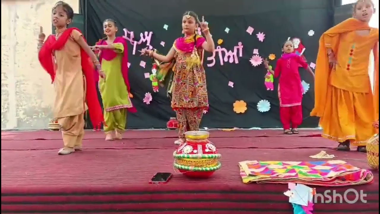 🤗 Moment's of teej function 2025💃🫶#beautifuldance 😍 #punjaban kudi 💓💃#dancevideo#enjoyinginschool 👸🥰