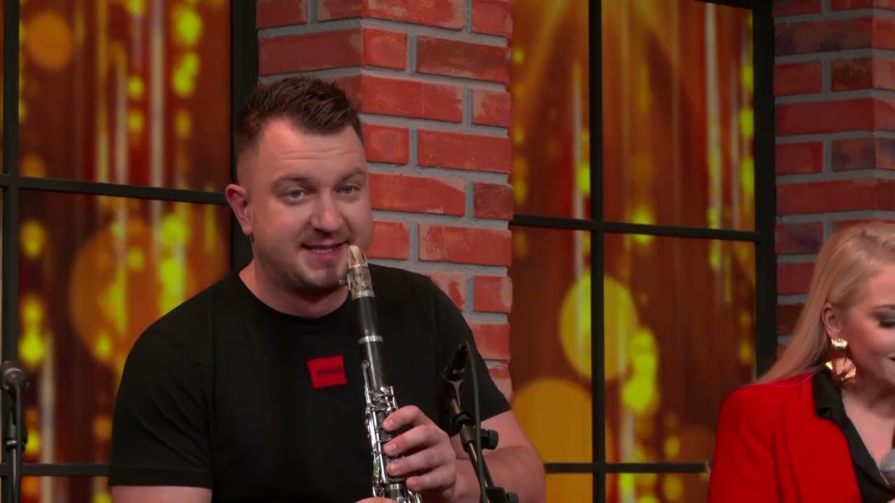 Skupina Zaka pa ne - Malo nora sva (Veseljak v živo z Darjo Gajšek)