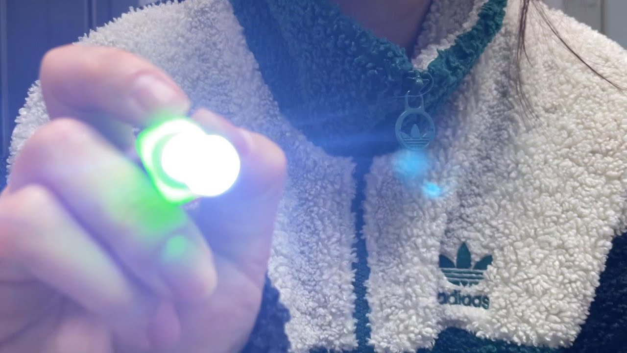 ASMR 핸드폰 화면 두드리고 인공눈물 넣어주고 귀청소 해 주는 영상