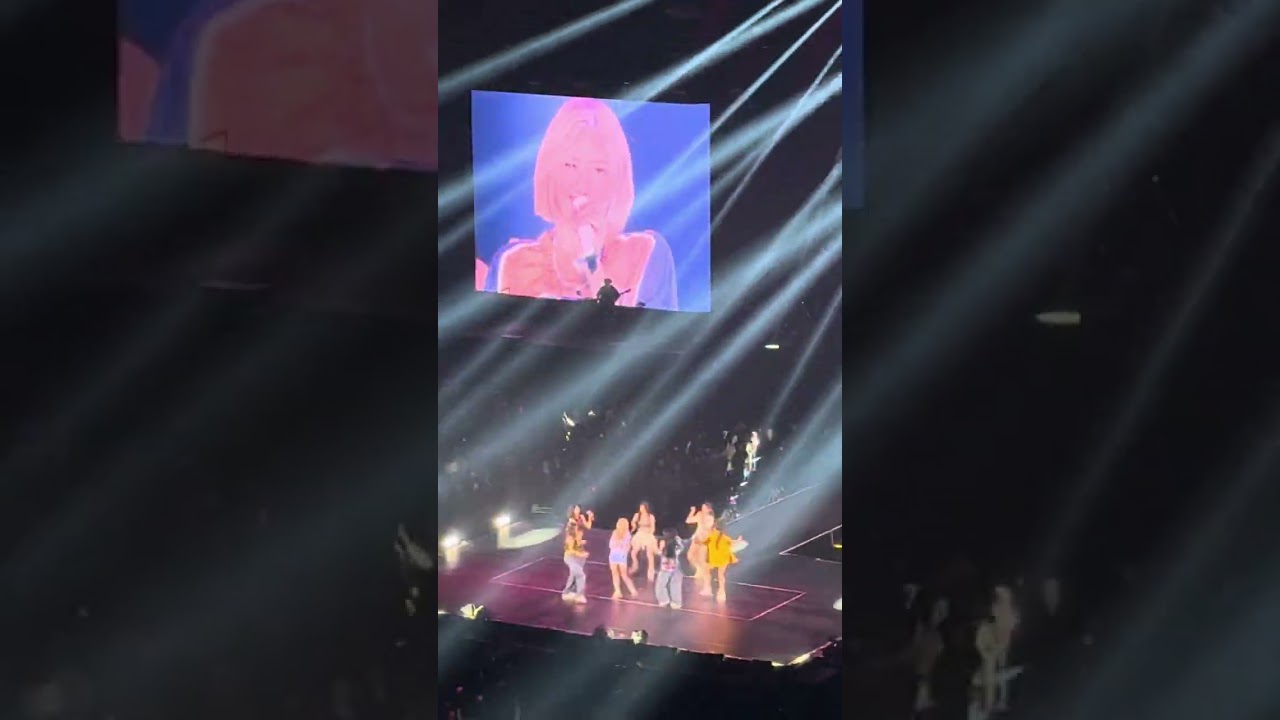 BABYMONSTER singing DRIP at 2NE1 Welcomeback Tour at Tokyo