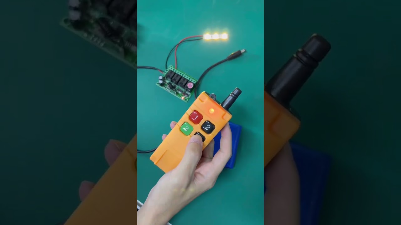 4 Kanal Relaisausgang 12v 24v dc Set Funkfernsteurung Wasserdichte fernbedienung Funkschalter