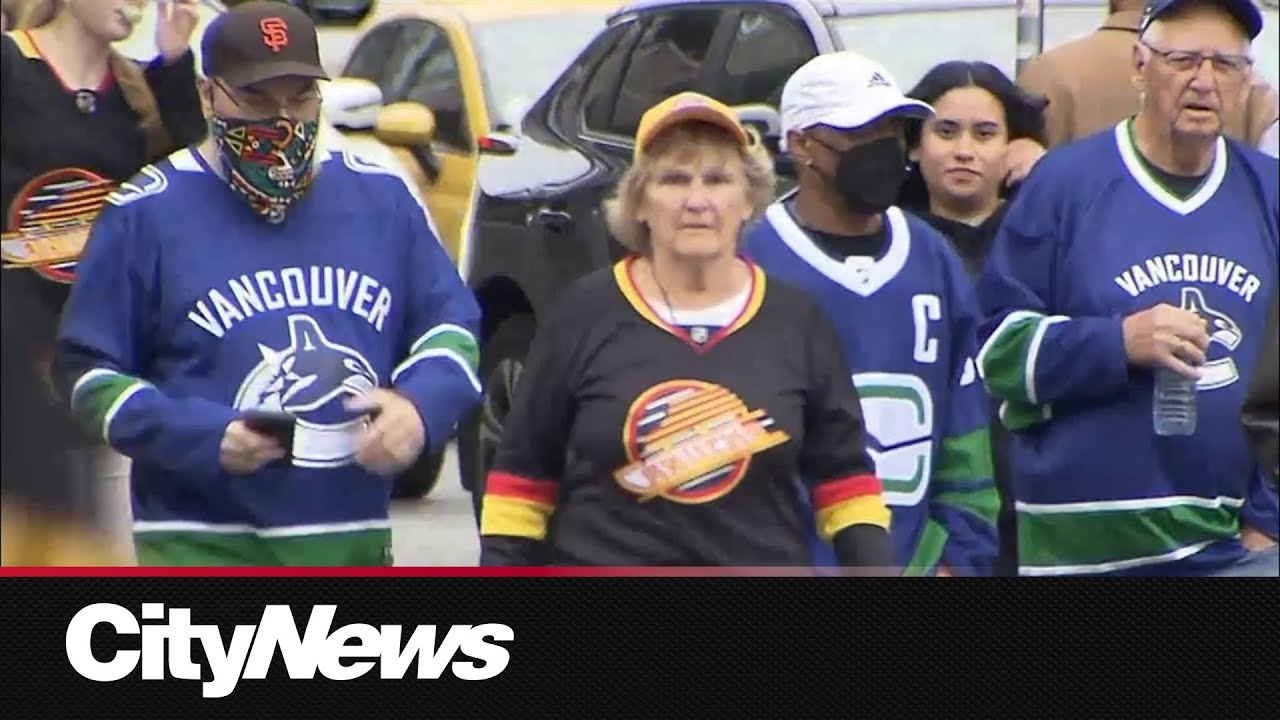 Canucks fans pack Rogers Arena for the first pre-season game