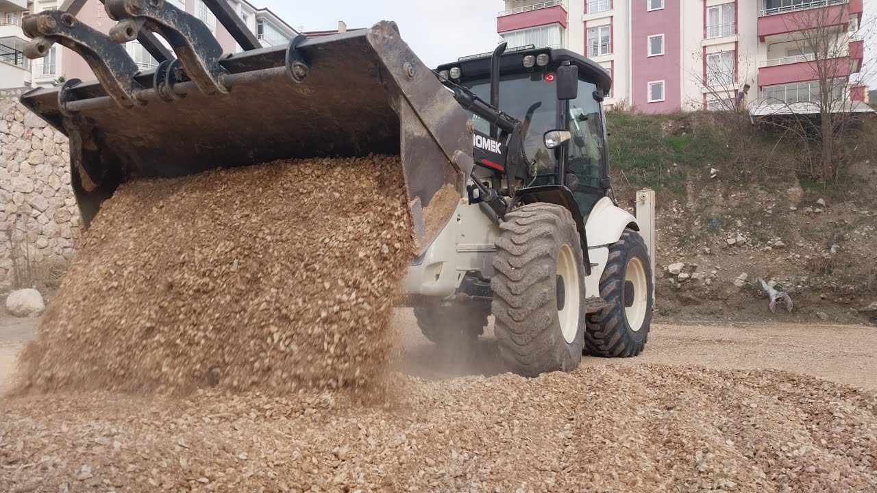 beko loder HİDROMEK çakıl serme yakın çekim #hidromek #keşfet #jcb #komatsu #inşaat #ingilizce #cat