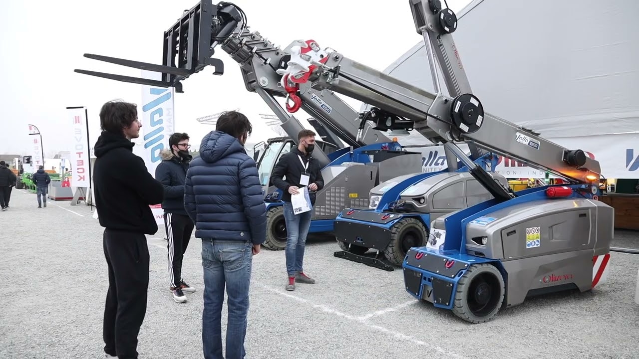 V36R - Drive test dell'originale gru Pick & Carry elettrica della gamma leggera Valla Manitex!