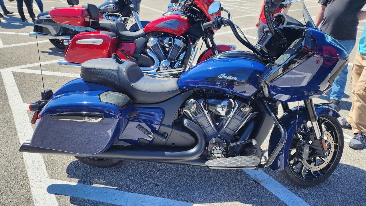 2025 Indian Challenger Dark Horse (PowerPlus 112) Demo Ride