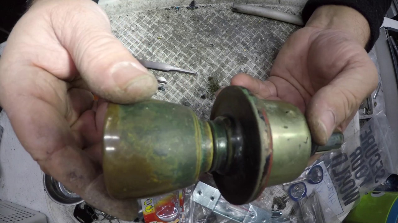 Making a key for 40yo  Schlage Lock- training