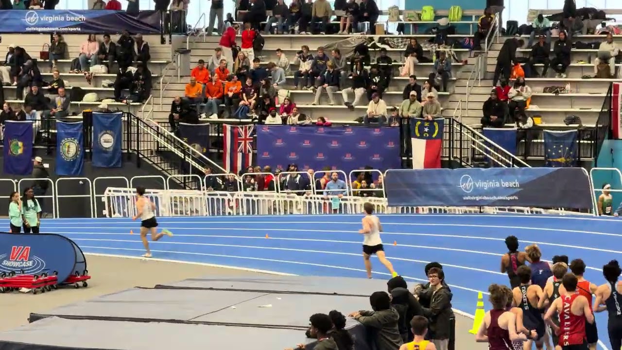 VA Showcase 1600m - Caleb Pflugfelder 5:01