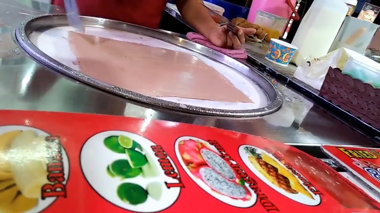 How they make Ice Cream in Thailand! 🇹🇭