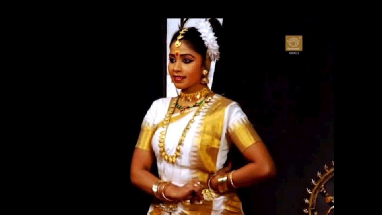 Mohiniyattam Perfomance by Gopika Varma - Dance of the Enchantress