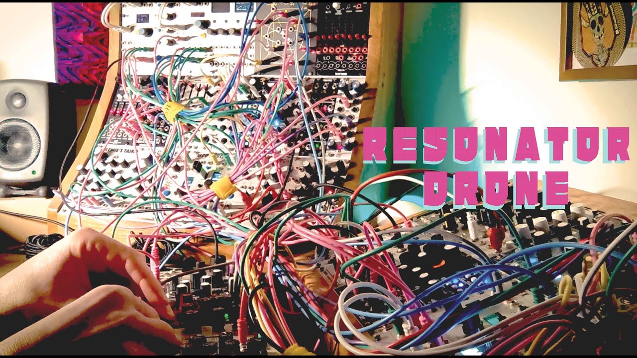 Droning resonator [Jan 29, 2026] // Dub with 8HP Clouds