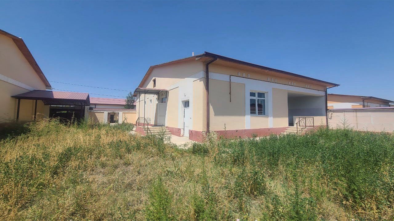 Эьлон№3765 Намунали катеж сотилади Фарғона ш Миндонободда жойлашган