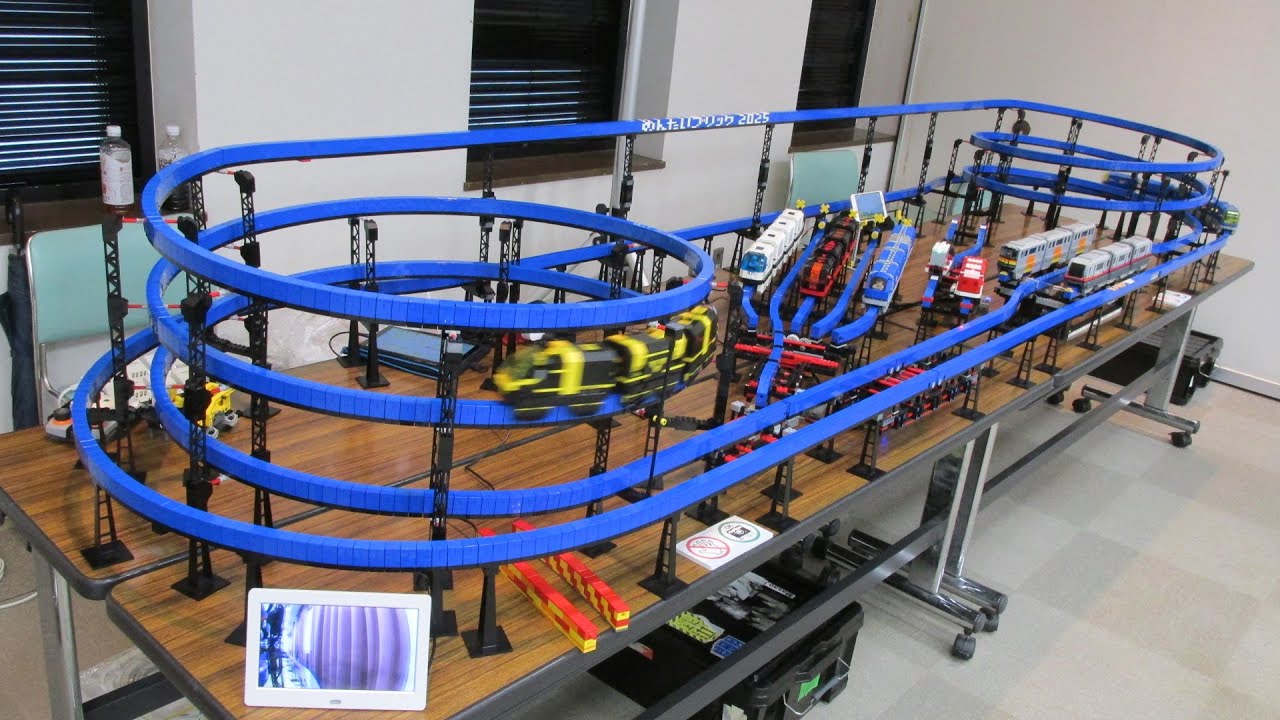 Lego Monorail in Mentai Brick 2025
