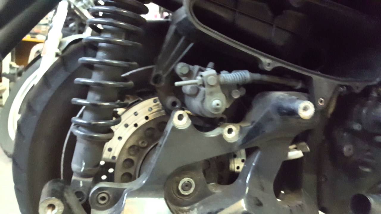 Majesty rear wheel removal