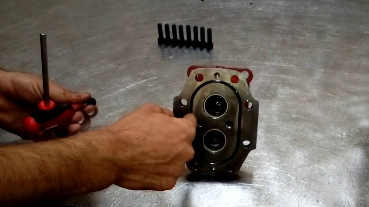 GEAR PUMP ROTATION CHANGE
