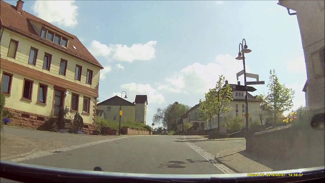 Ortsdurchfahrt im badischen Odenwald/MOS: Waldkatzenbach (Nord rein, Süd raus)