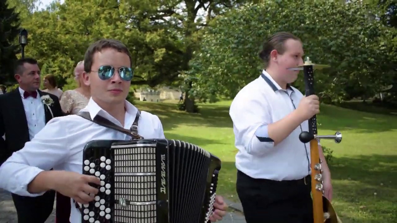 Starejší/Mladejší a Harmonikár Dominik Krpelan + Ozembuch Adam Vrecko - Mix ľudových piesní
