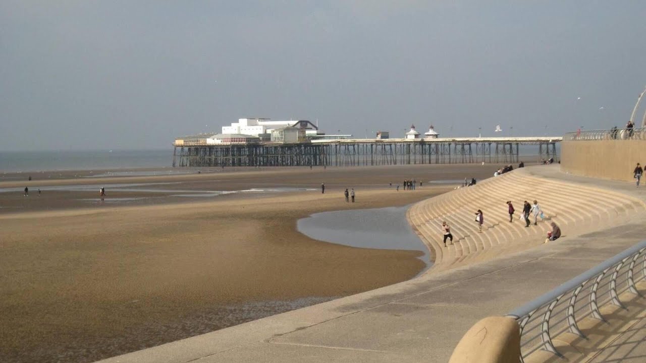 Deneside Guest House, Blackpool, United Kingdom | Travel With Kiara