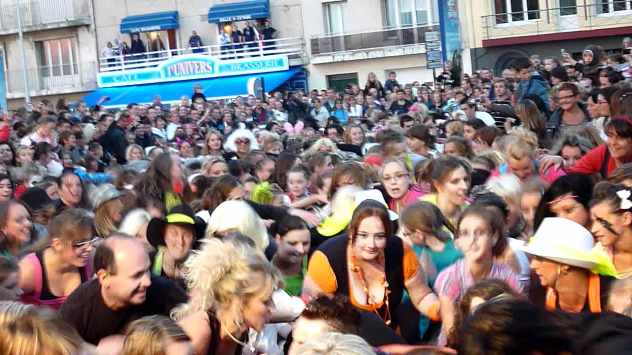 Flash mob boulogne sur/mer 14 juillet 2011