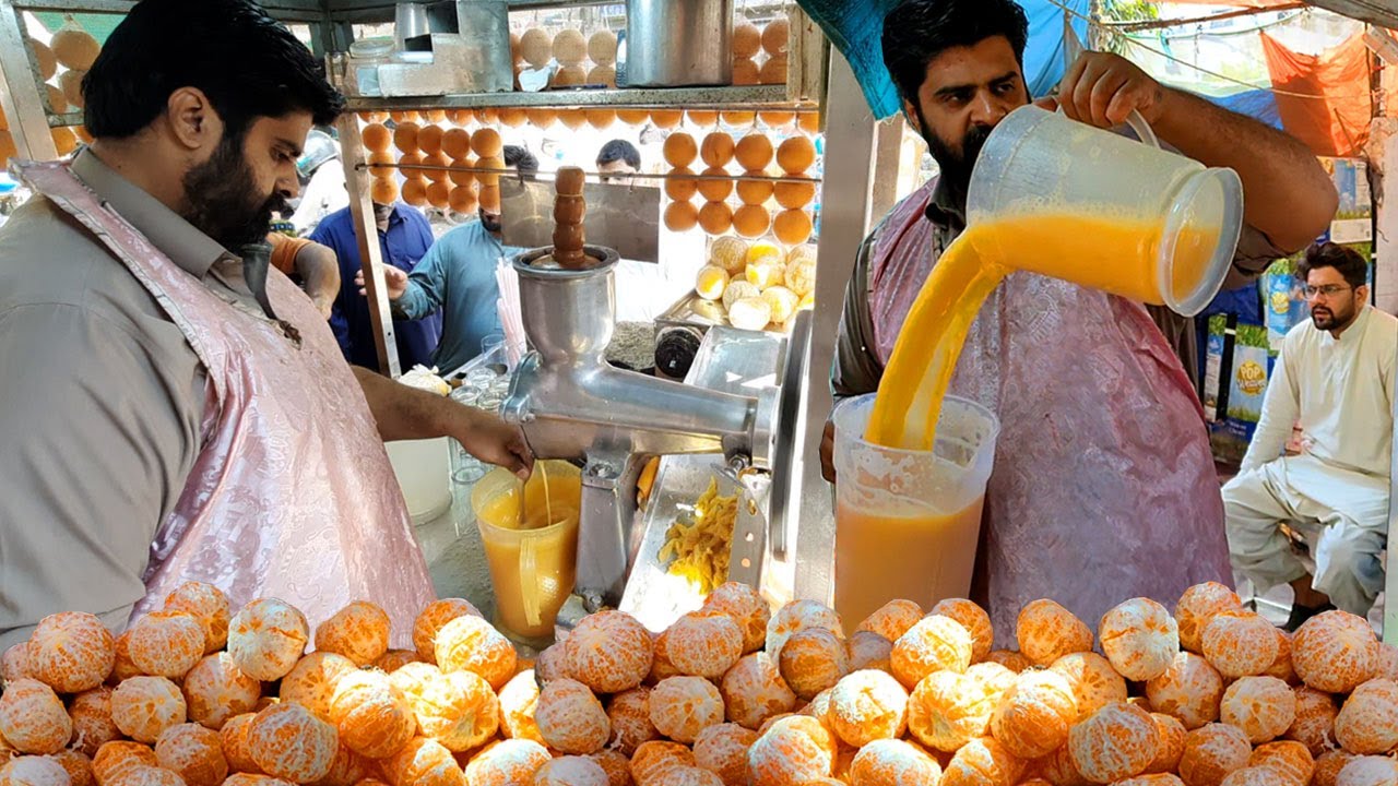 Amazing Fresh Seasonal Fruit Juice Making | Roadside Refreshing Juice Bar Shops in Karachi Pakistan