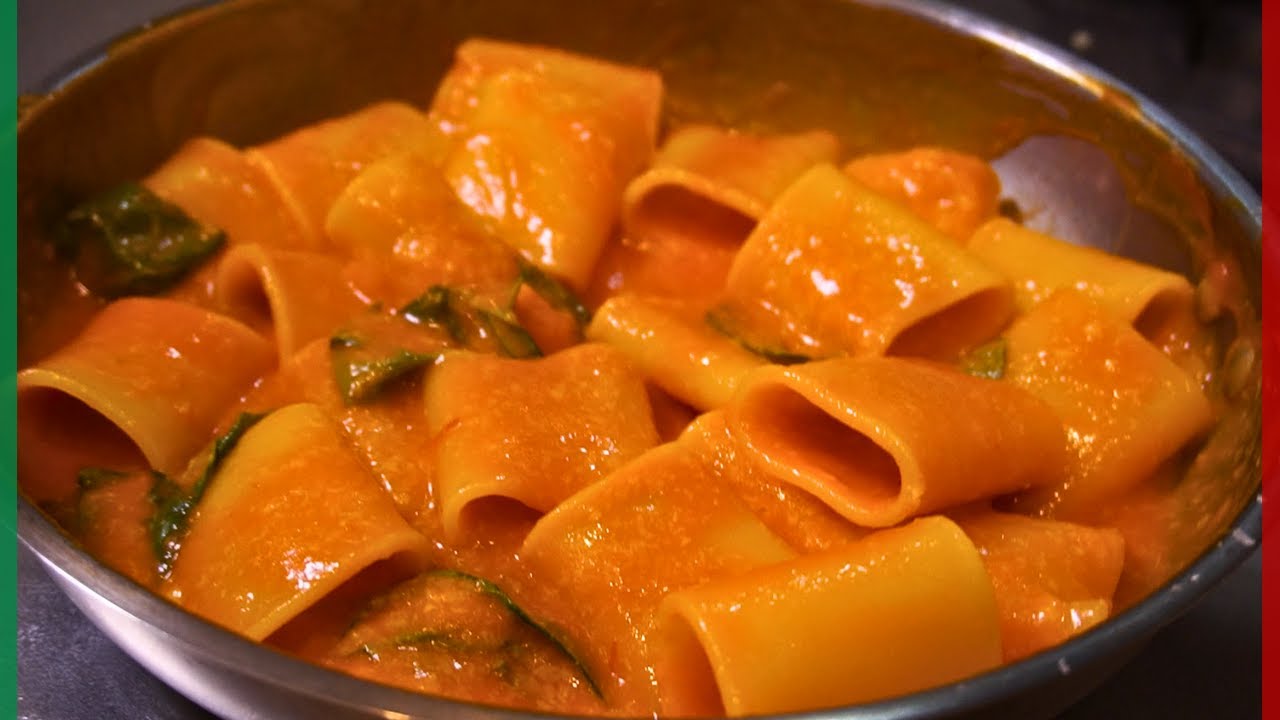 【今イタリアでキテるパスタ】3種のトマトで3つ星の味！パッケリ アッラ ヴィットーリオ【Paccheri alla Vittorio】