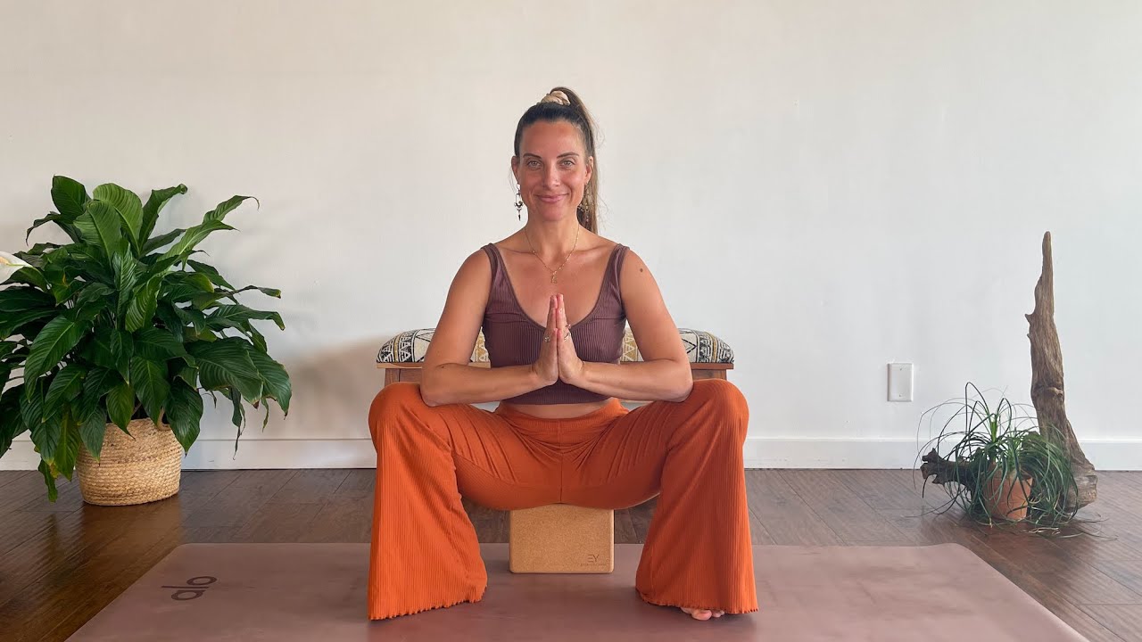Slow Flow Yoga: Honor Your Truth (+ satya teachings)