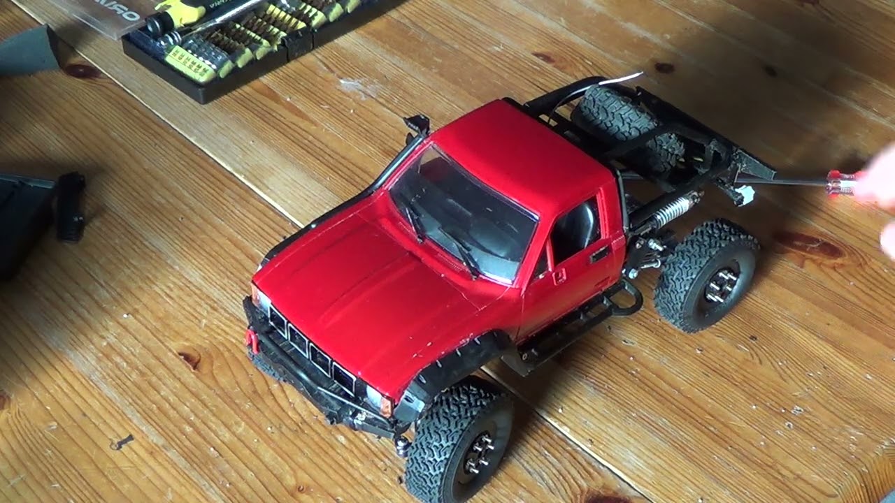 WPL C24-1 (Toyota Hilux) after a lot of mods and 3D-printed parts (with links)