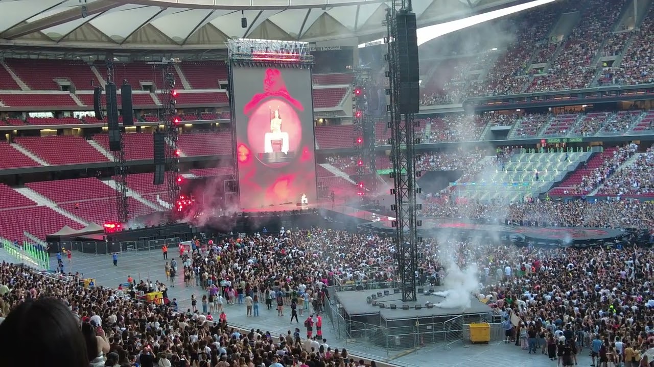 LOLA INDIGO 'LUNA + MALA SUERTE' | ESTADIO METROPOLITANO MADRID - 14/06/2025 | 4K |