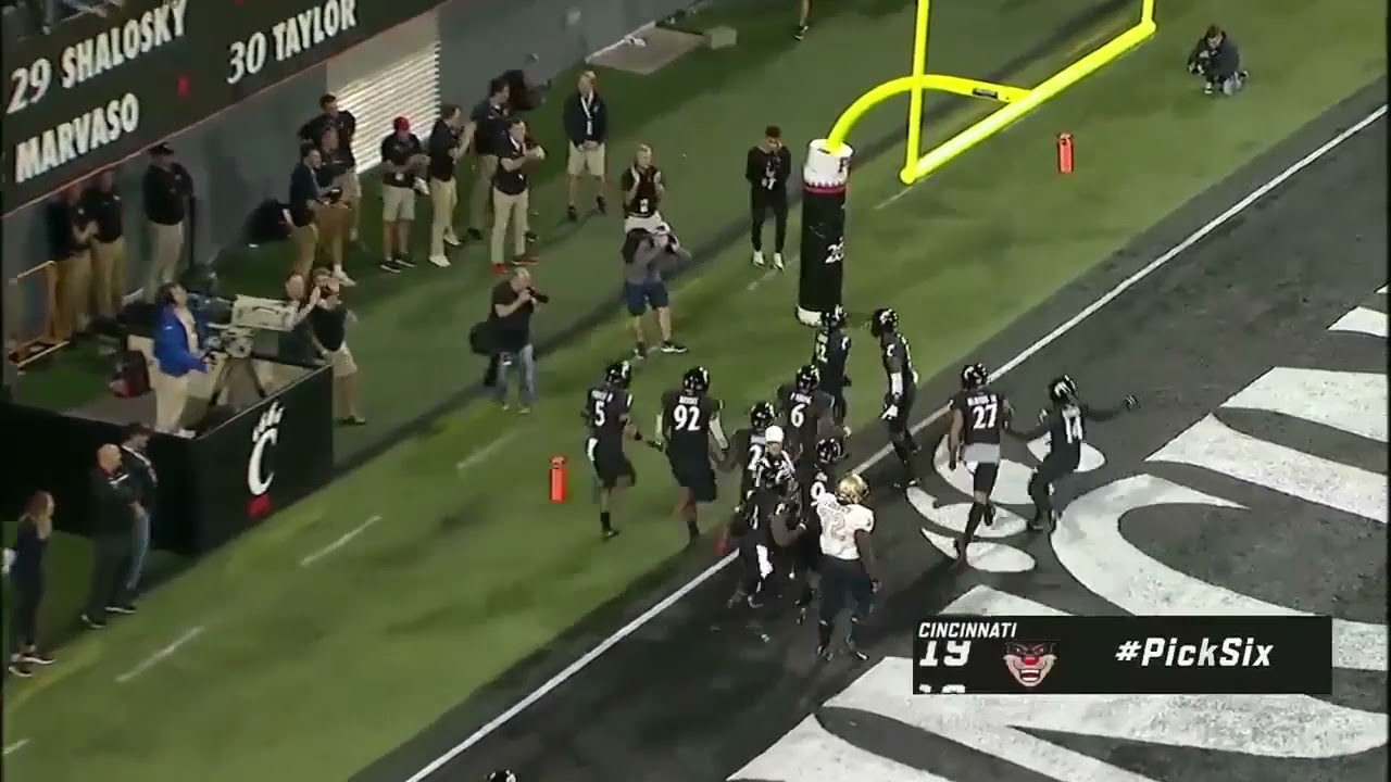 Ahmad Gardner records pick six vs. UCF