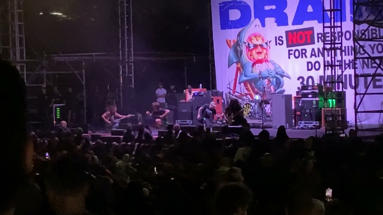 DRAIN hyping up the crowd in Houston Tx 10-11-2025