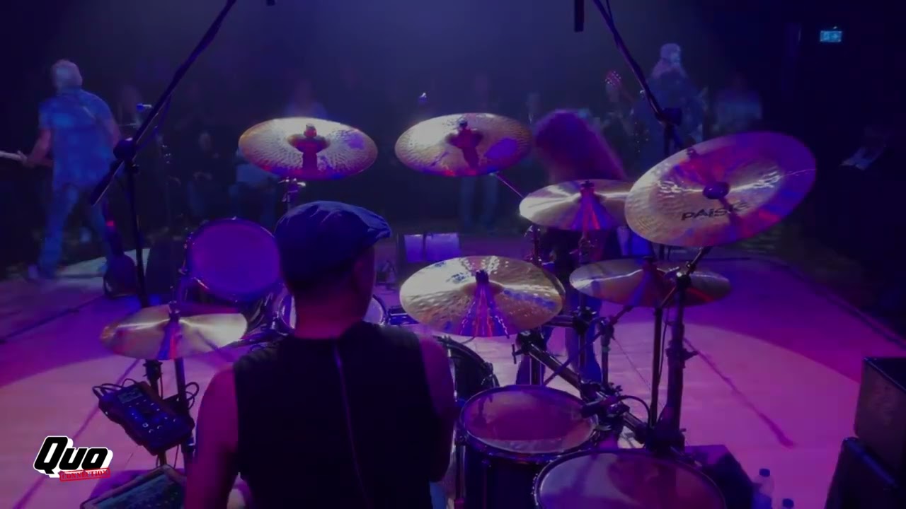 Quo Connection. Cover of Down Down, by Status Quo