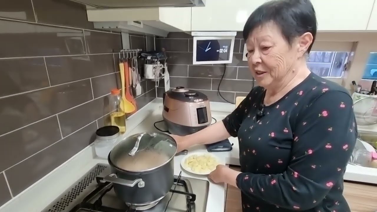 ПРОСТОЙ СУП ДЛЯ СТАРЫХ  И БОЛЬНЫХ ЖЕЛУДКОВ/SIMPLE SOUP FOR OLD AND SICK STOMACHES