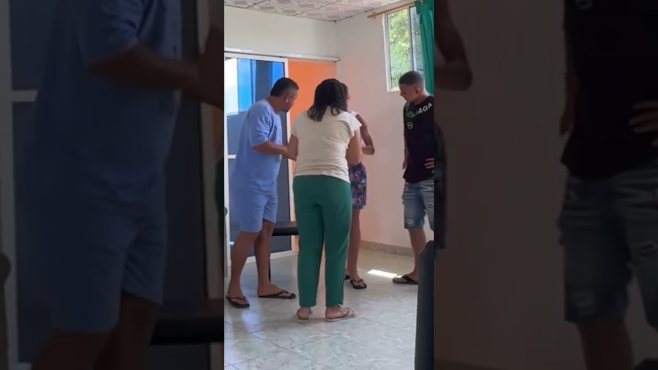 Broma a mi mamá del tatuaje😂😀