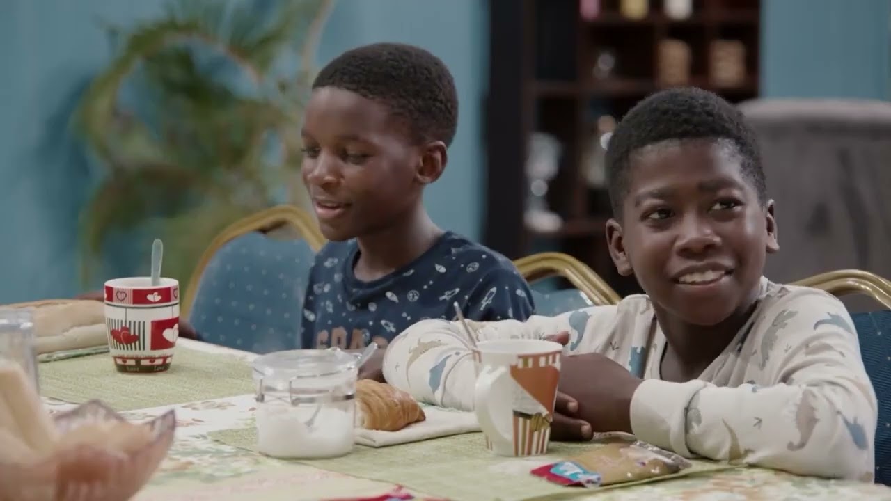 Famille Y ! - Série Comique Episode 25 -  Saison 1 - Serie Complete en Francais