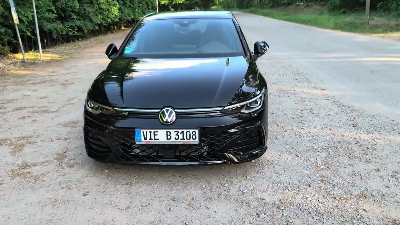 VW Golf VIII 8 R-Line 1.5 E-TSI 150 PS DSG