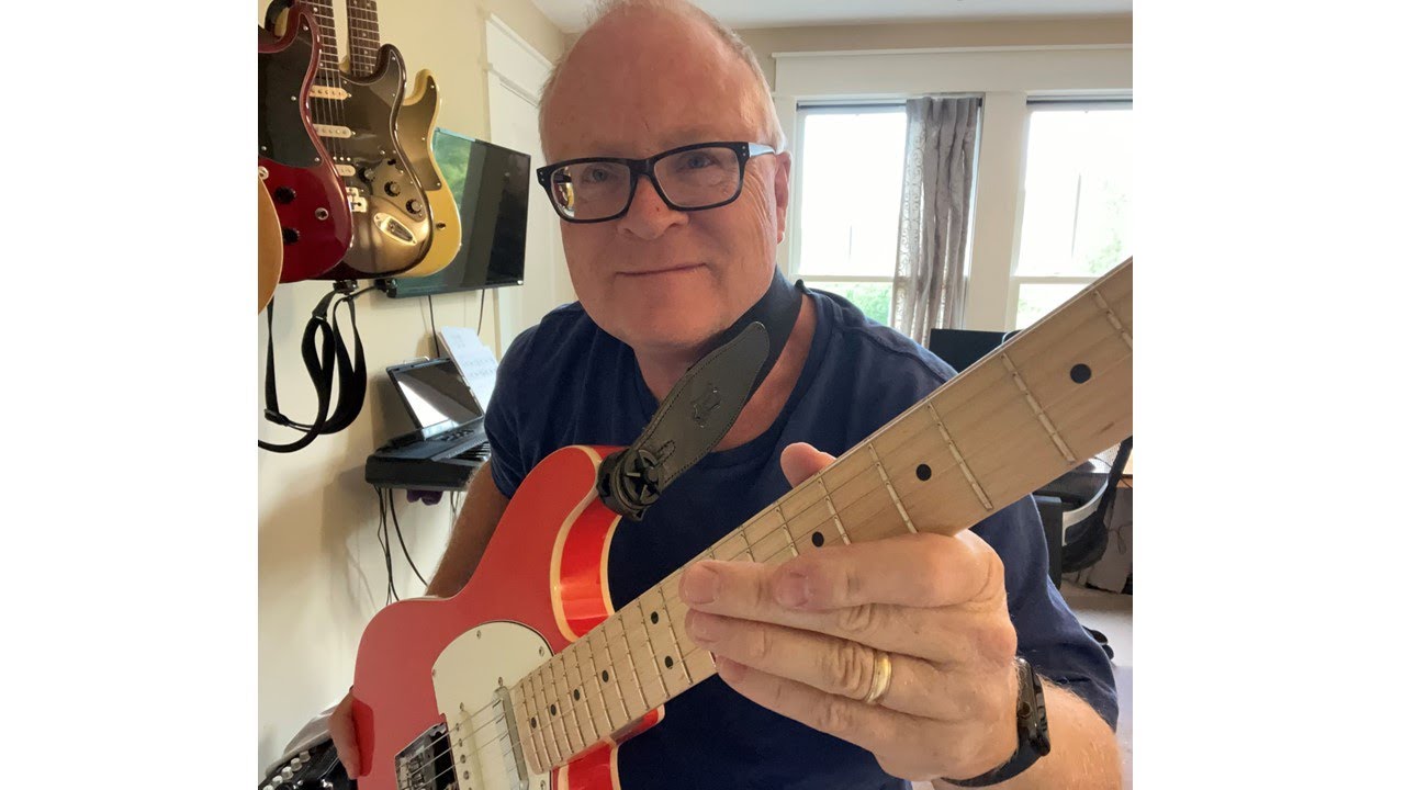 Squier Paranormal Custom Nashville Stratocaster — очень круто