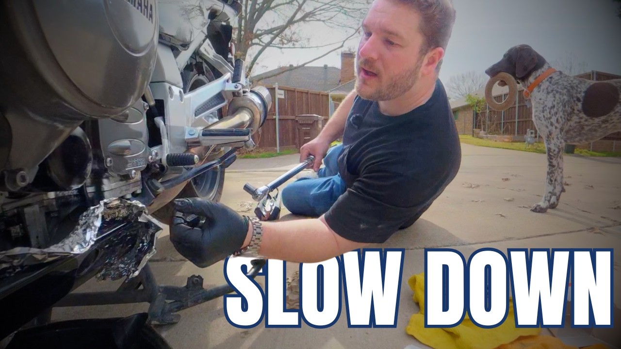 Slowing Down in the Garage (FJR1300 Oil Change)