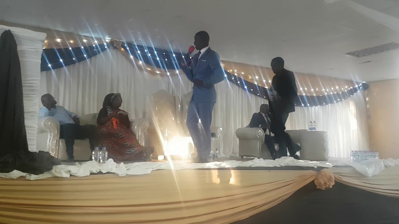 ozayo ndamase 2018