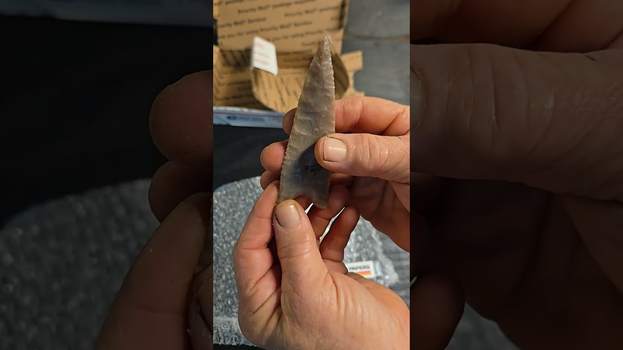 #unboxing #flint-knapping Point Trade from Danny Collins 