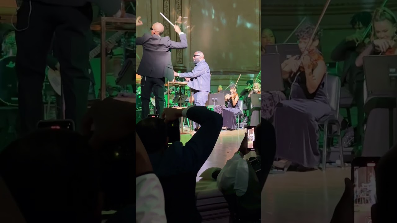 Rick Ross performs &ldquo;Hustlin&rdquo; Live at Carnegie Hall in NYC #rickrosscarshow #rickross #maybachmusic
