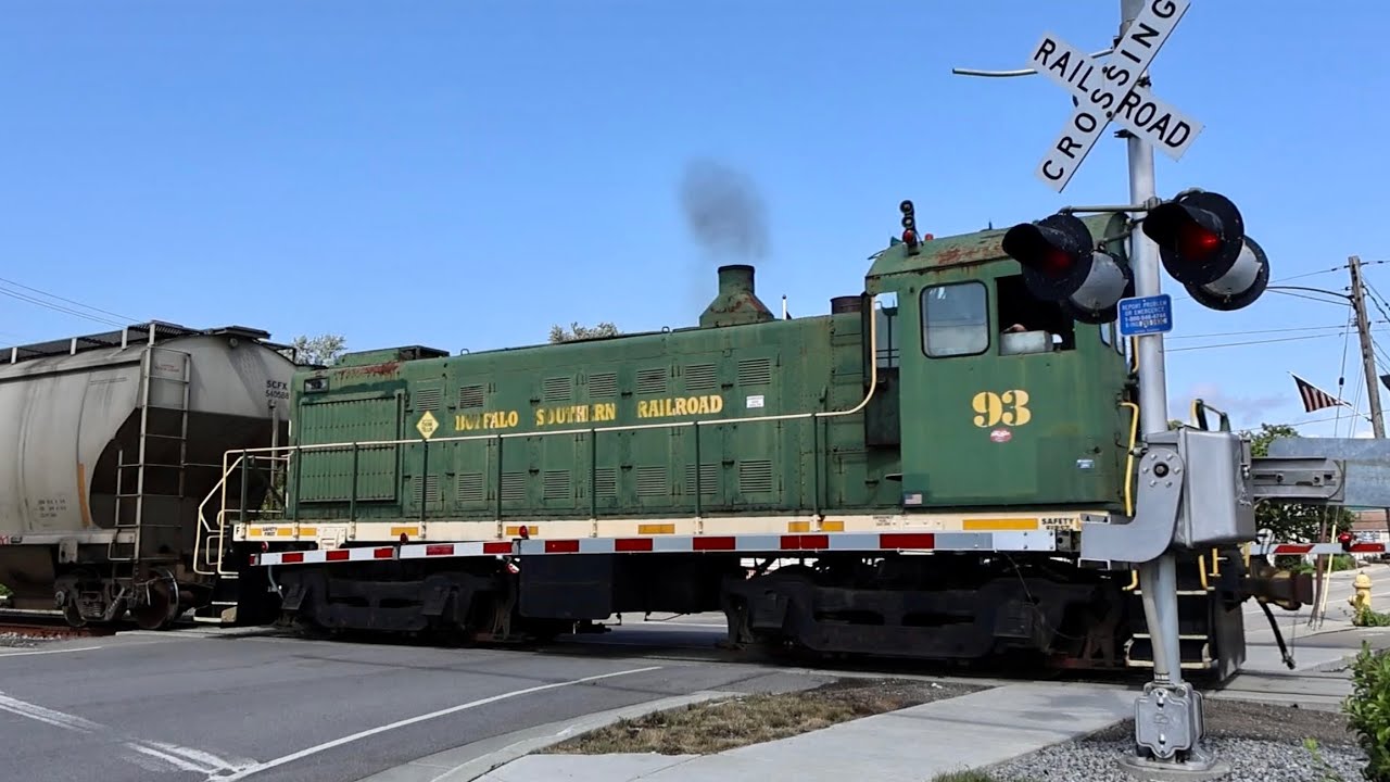 New horn on the S4!  Buffalo Southern 93 Alco S4 heading south at Lake Avenue!