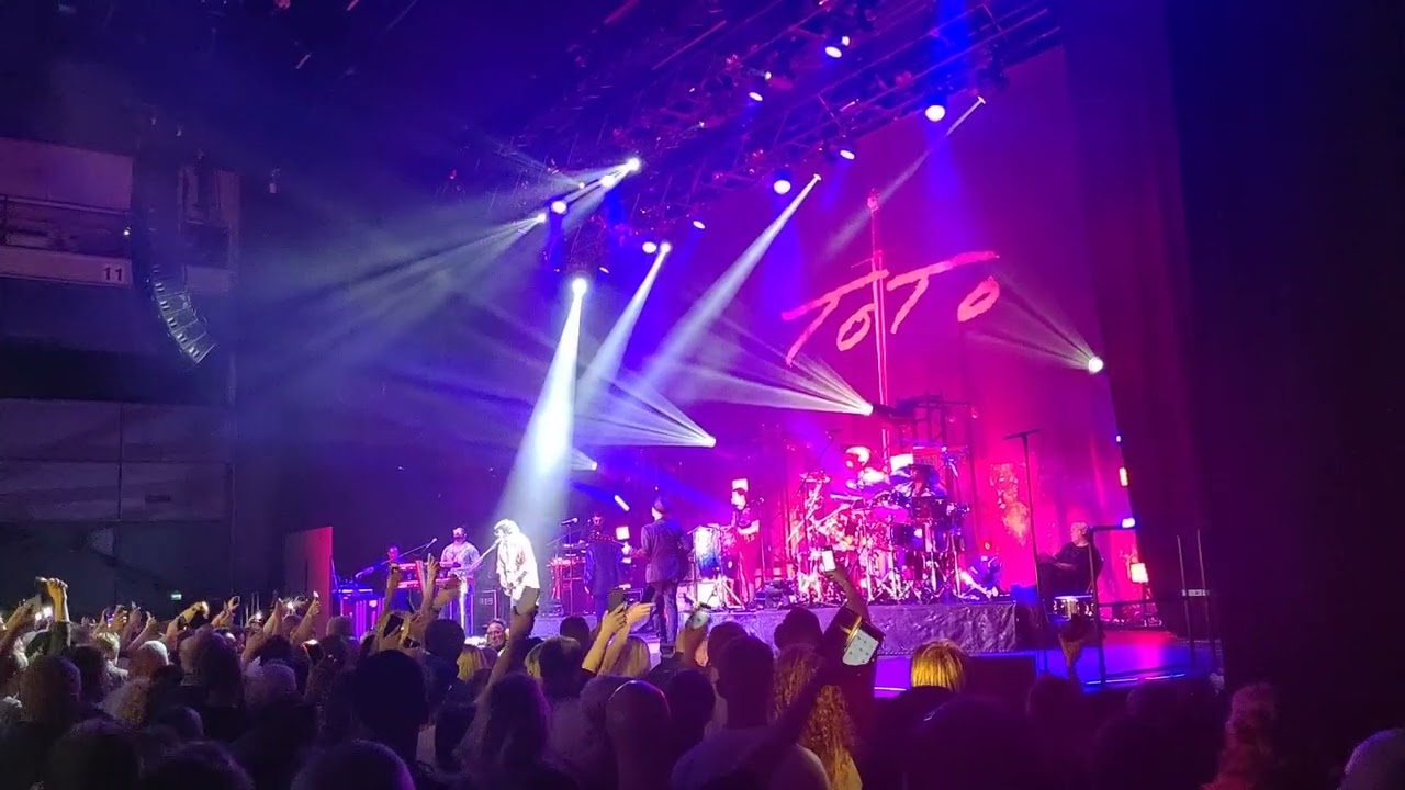 TOTO - I Won't Hold Your Back 7/8/2022 Turku (Logomo)