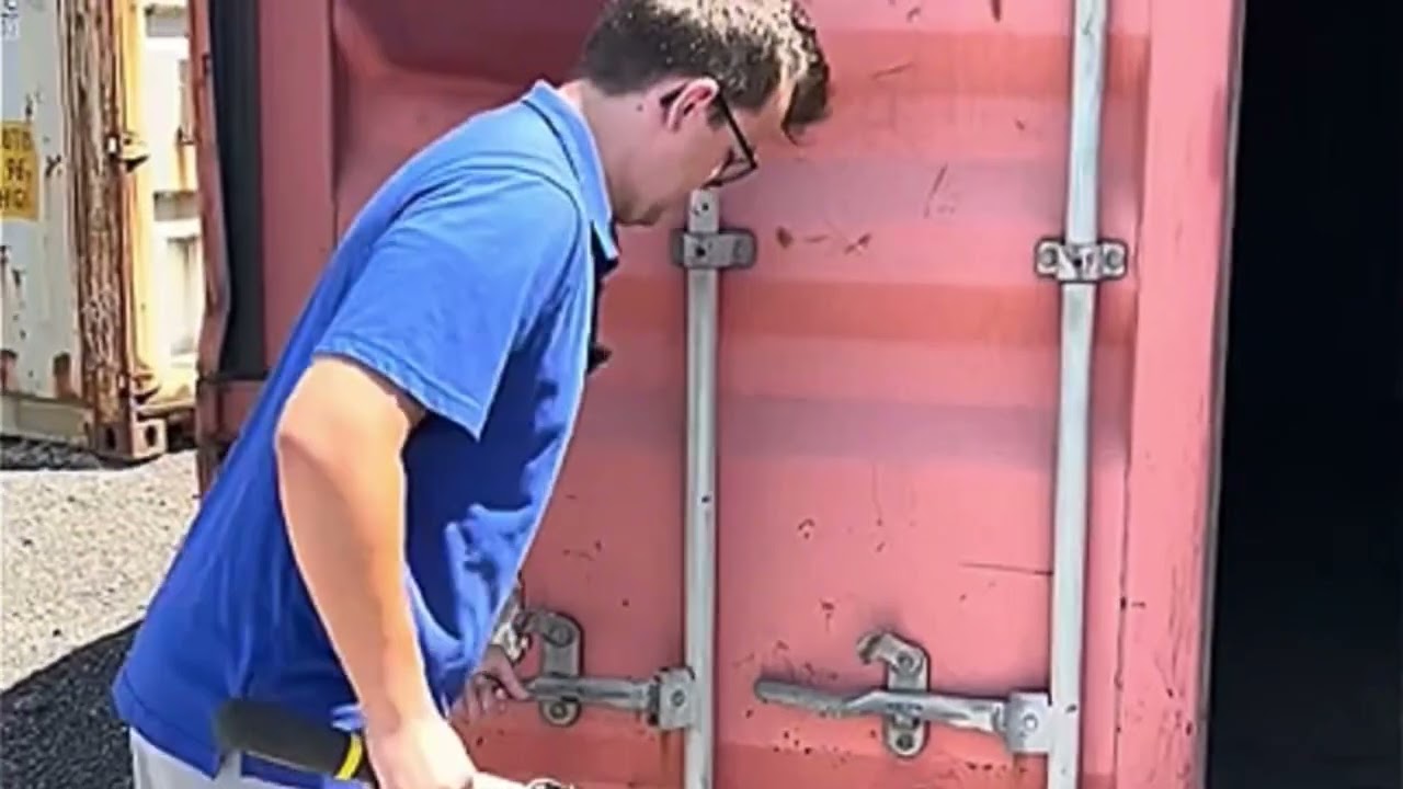 How to open or close difficult to open or close shipping container doors