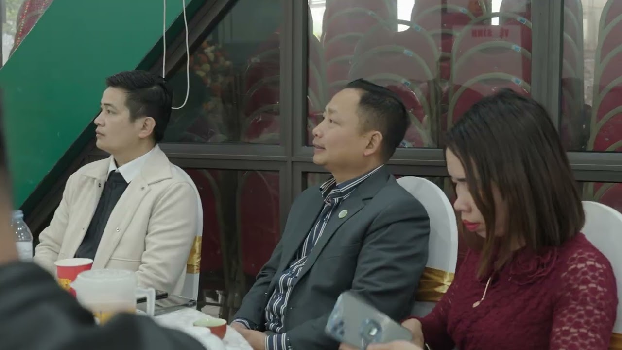 TẤT NIÊN CÔNG TY SỸ BẨY