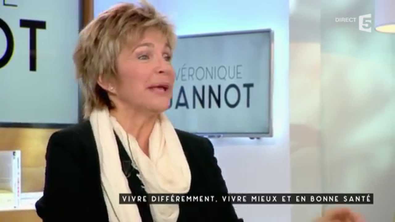 Vivre différement avec Véronique Jannot- C à vous - 15/10/2015