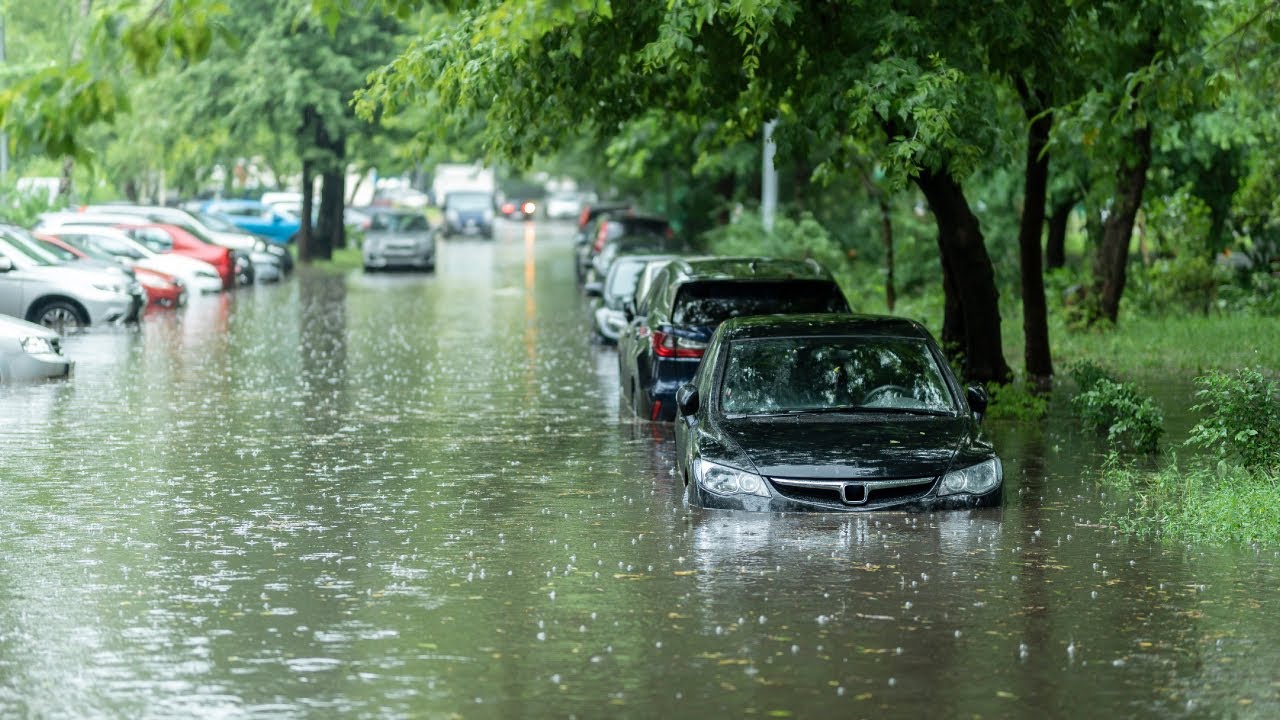Projecting Flooding by Bringing the Physical Processes Back in the Flood Frequency Analysis
